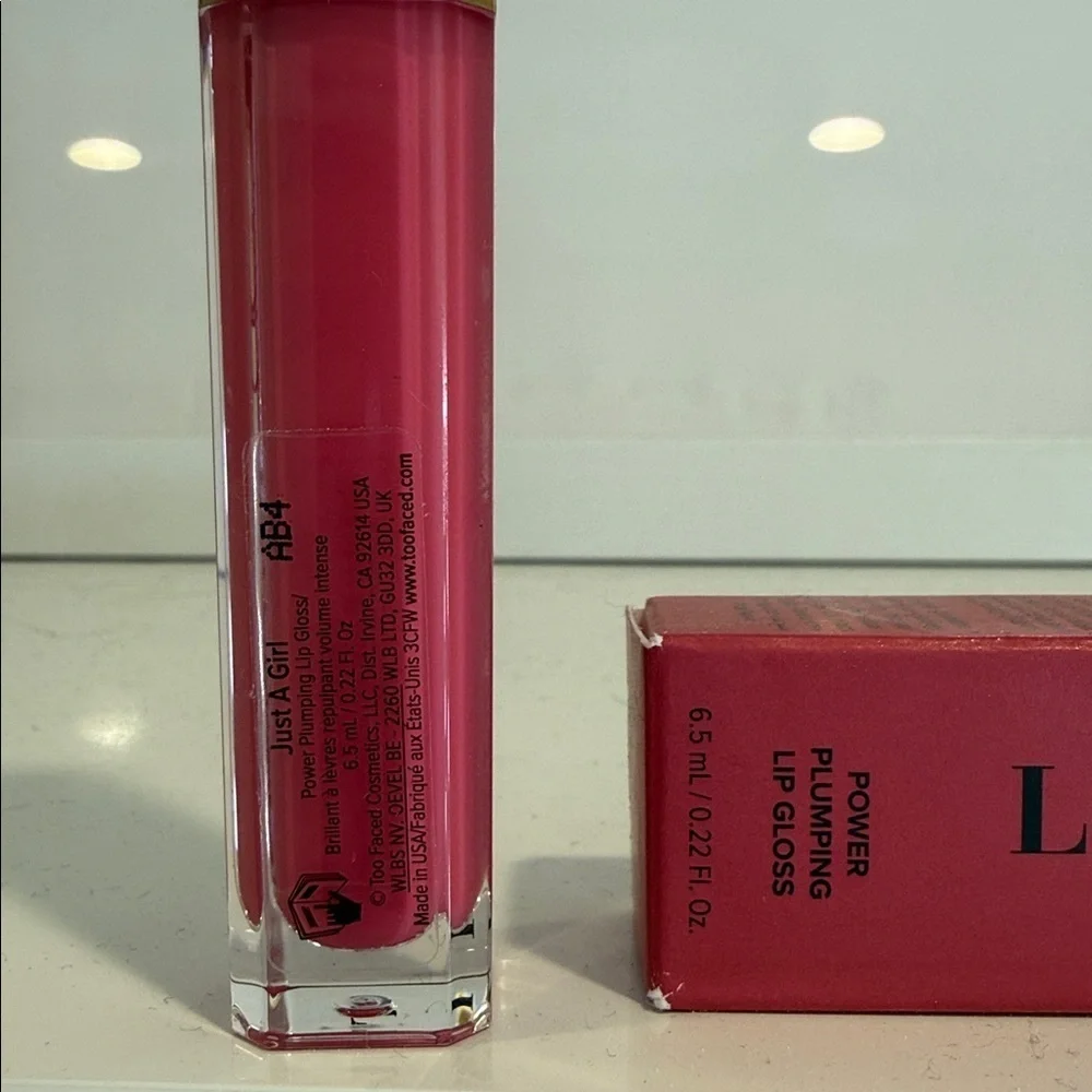 Too Faced Lip Injection Gloss - Just a Girl